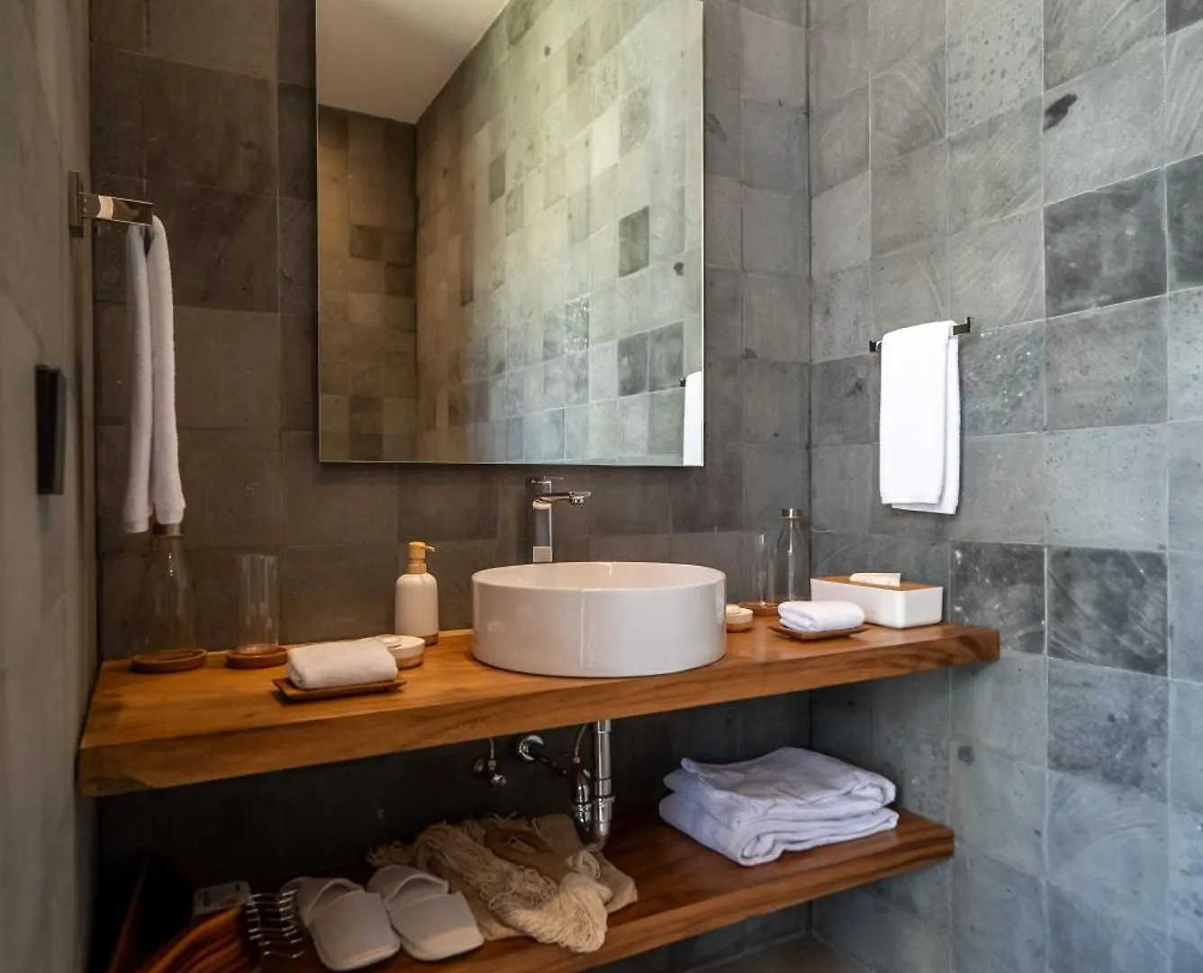 Rouge - Loft Noon Villa Ubud