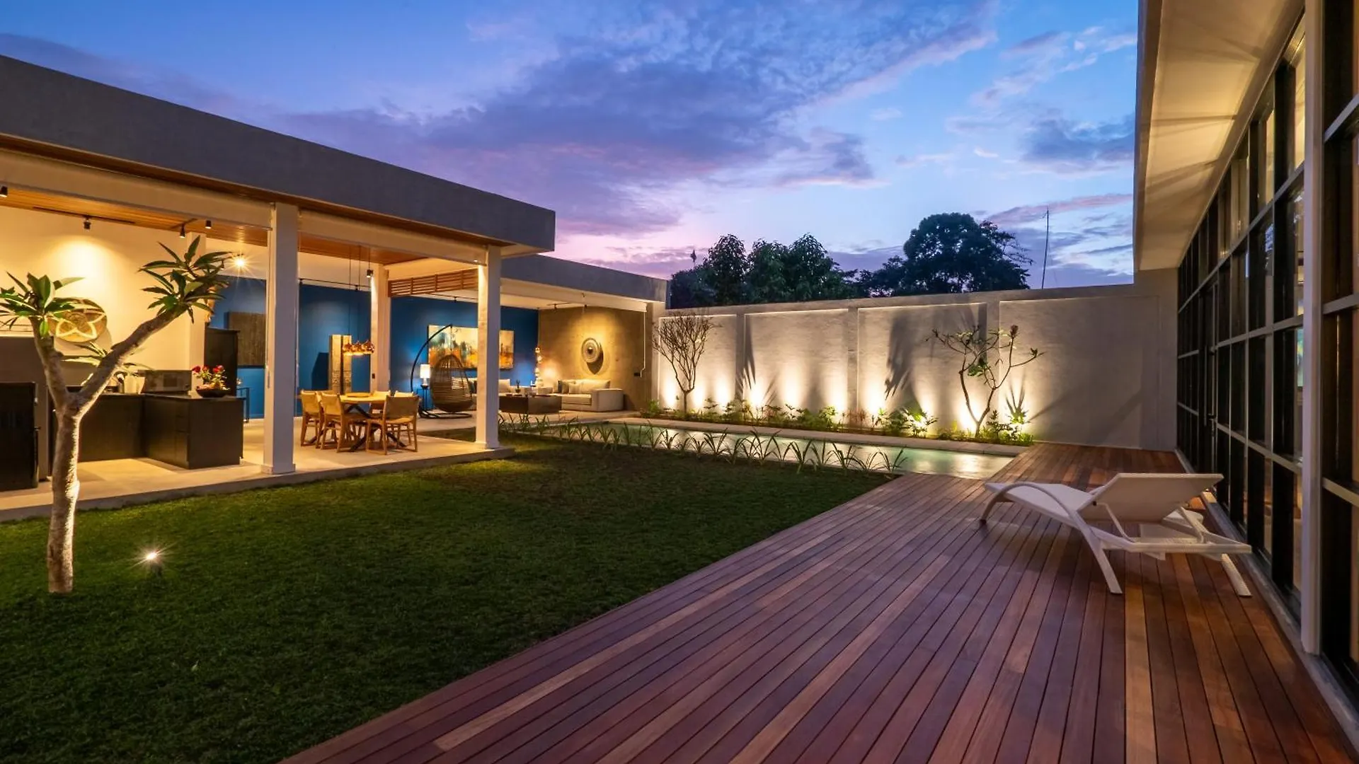Rouge - Loft Noon Villa Ubud
